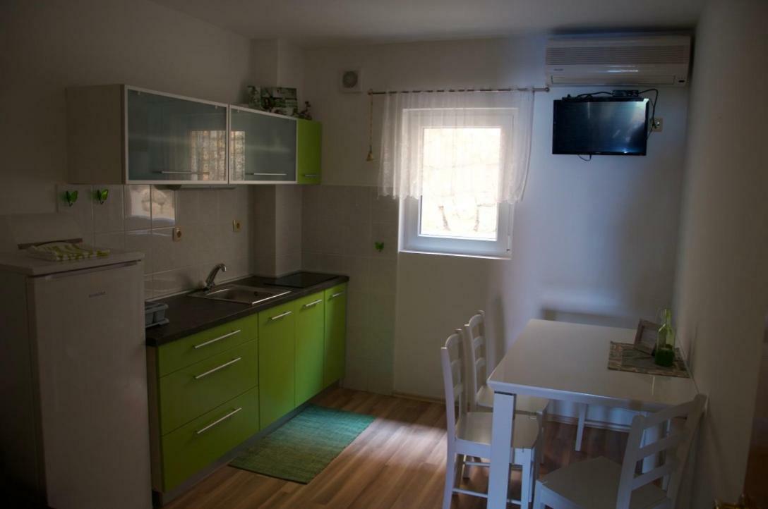Apartment Viveniti Klenovica Bagian luar foto