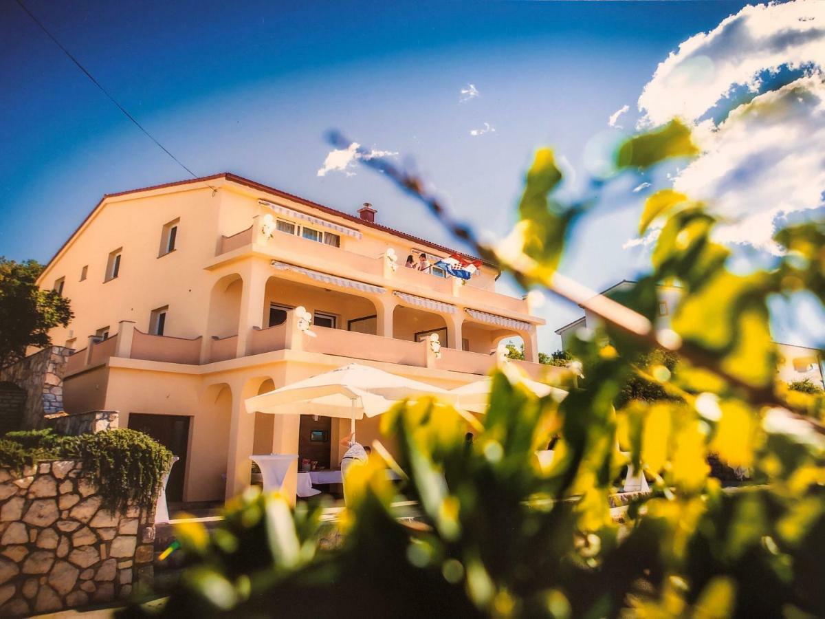 Apartment Viveniti Klenovica Bagian luar foto
