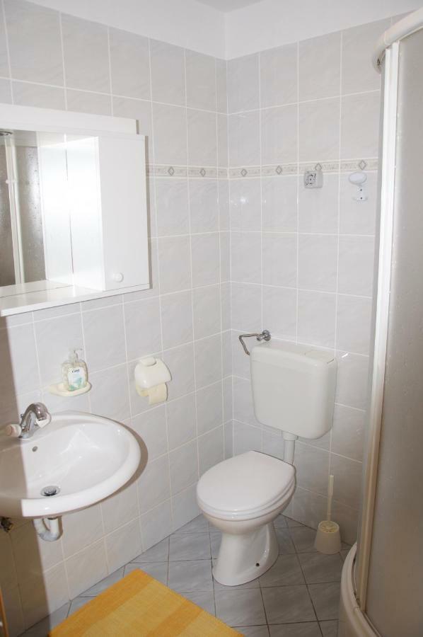 Apartment Viveniti Klenovica Bagian luar foto