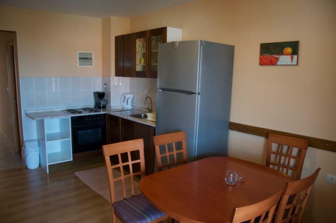 Apartment Viveniti Klenovica Bagian luar foto